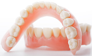 Rialto family dentist | dentures, missing teeth replacements| Rialto Family Dental Center